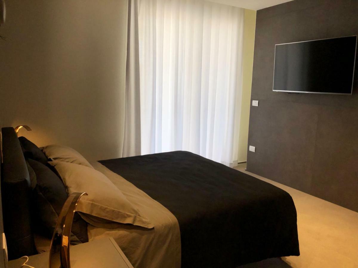 Golden Suites 50 Монополи Экстерьер фото