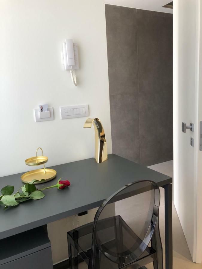 Golden Suites 50 Монополи Экстерьер фото